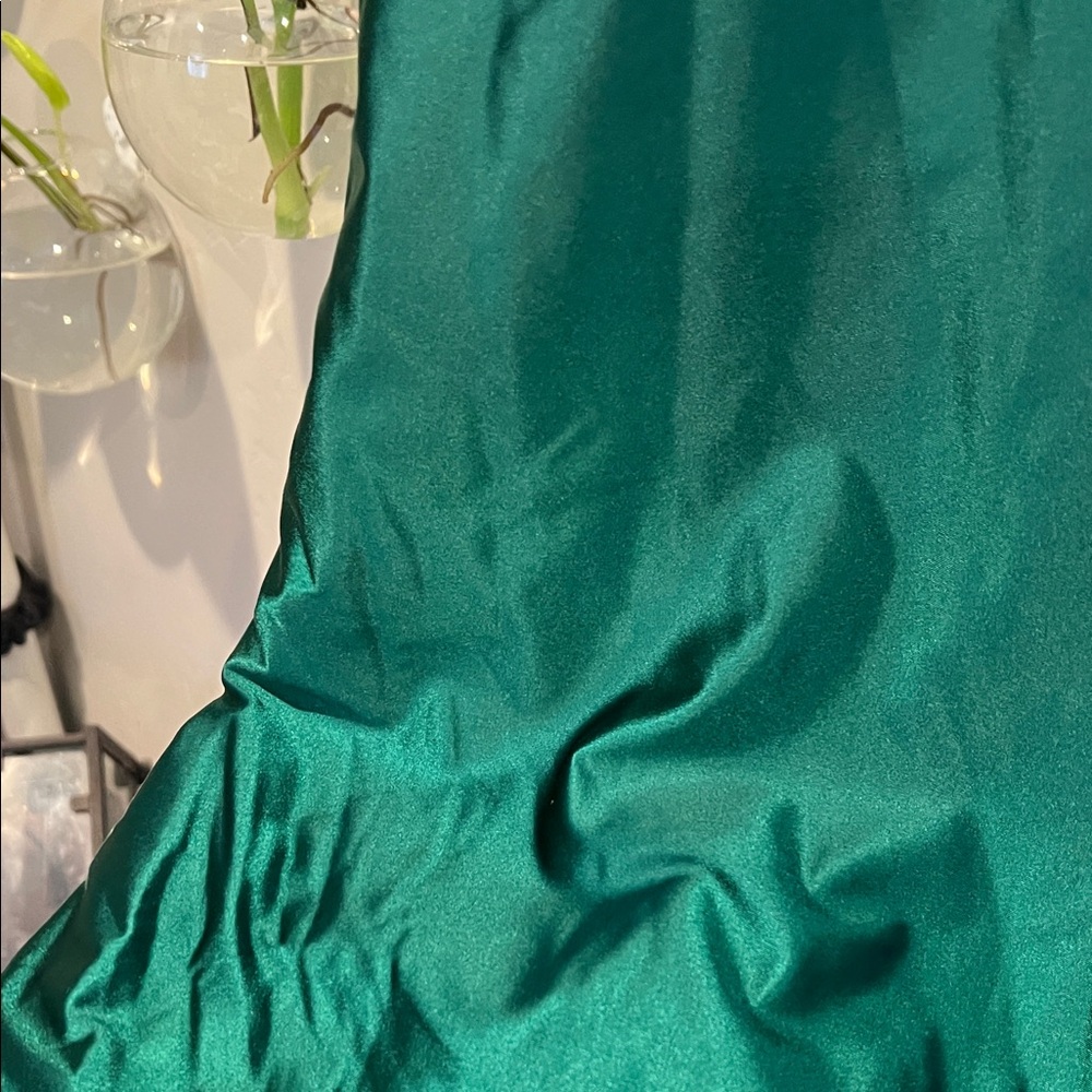 Tahari Women's Emerald Tank Top - Picture 4 of 4